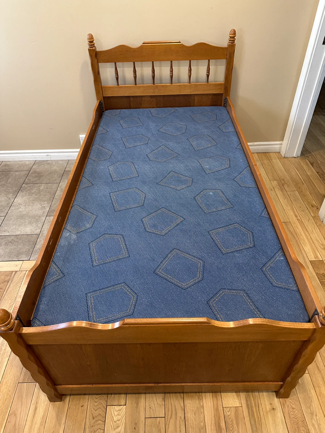 Solid Wood Twin Captain’s Storage Bed Set (CAN DELIVER) - photo 3