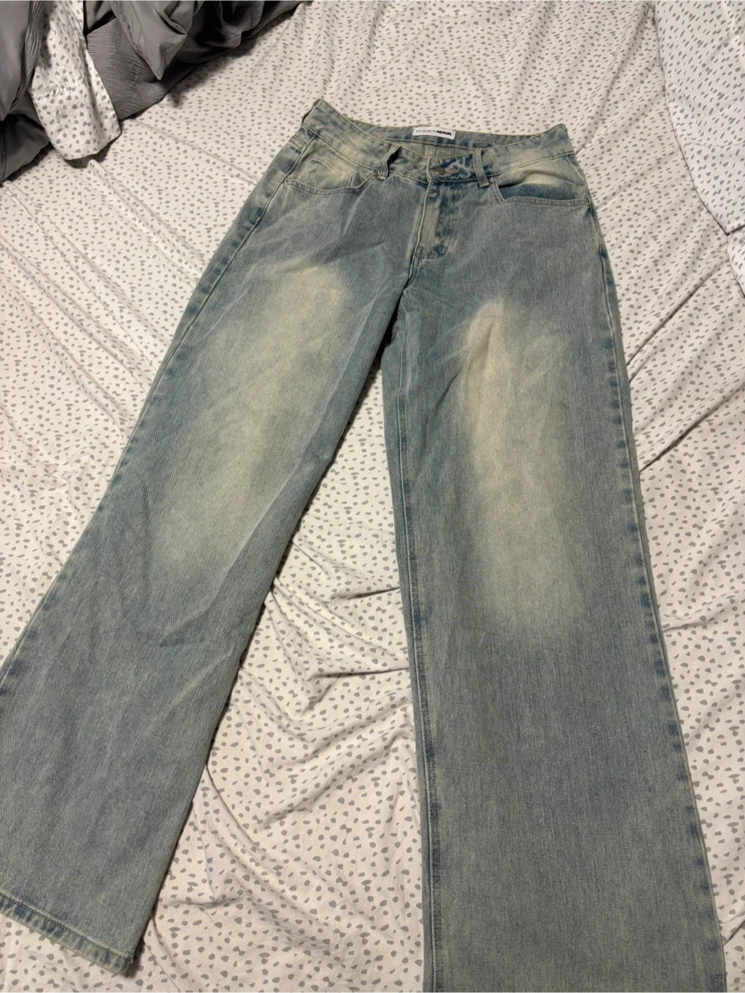 Fashion Nova Light Wash Wide Leg Jeans - Size 9