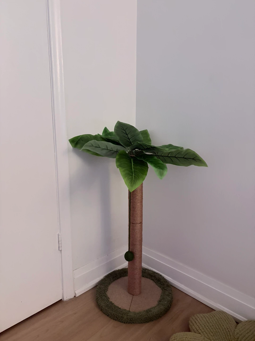 Palm Tree Cat Scratcher