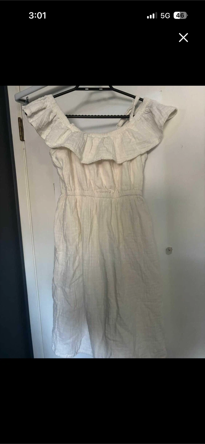 Old Navy Off-the-Shoulder Dress - Cream