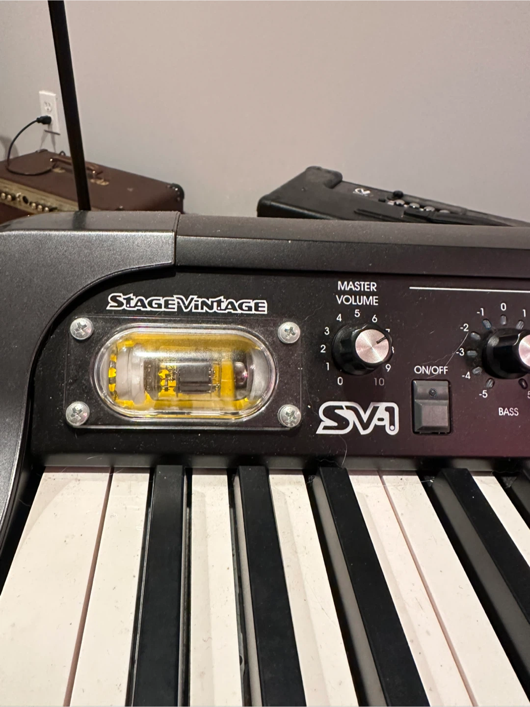 Korg SV1 73-key Stage Vintage Piano w Stands and Pedal - photo 4