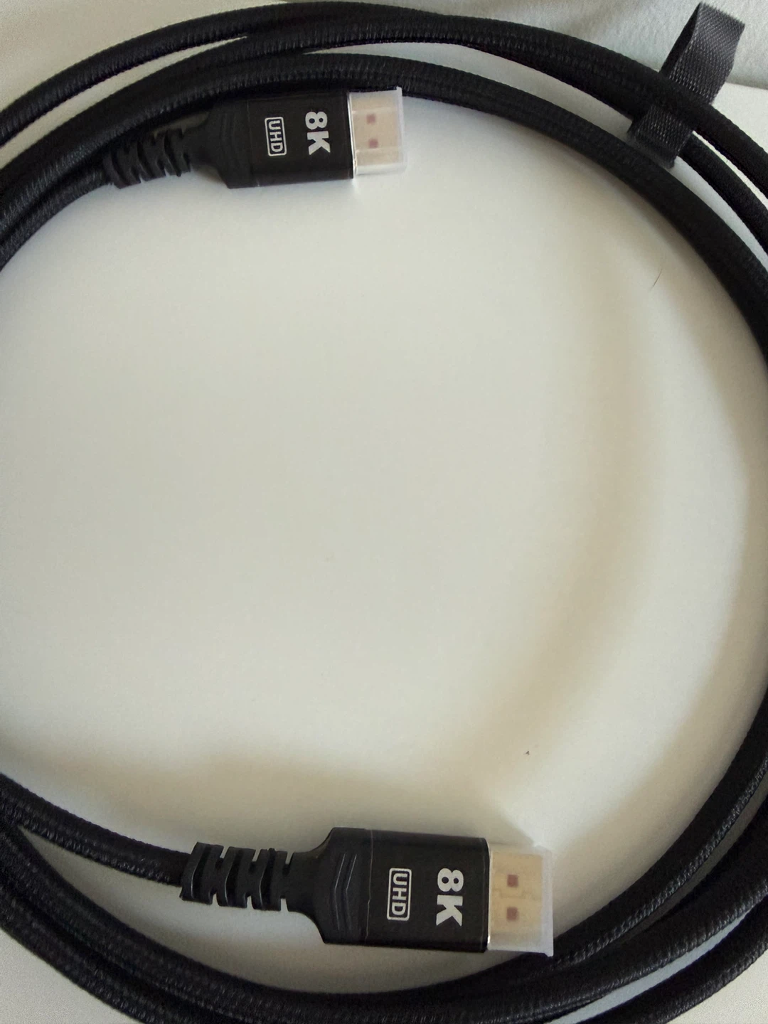 8K UHD HDMI Cable - photo 2