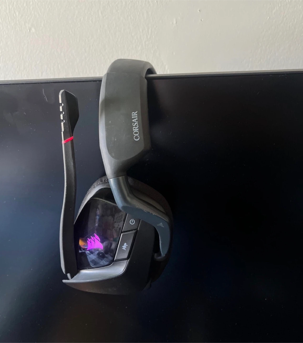 Corsair void RGB elite wireless gaming headphones