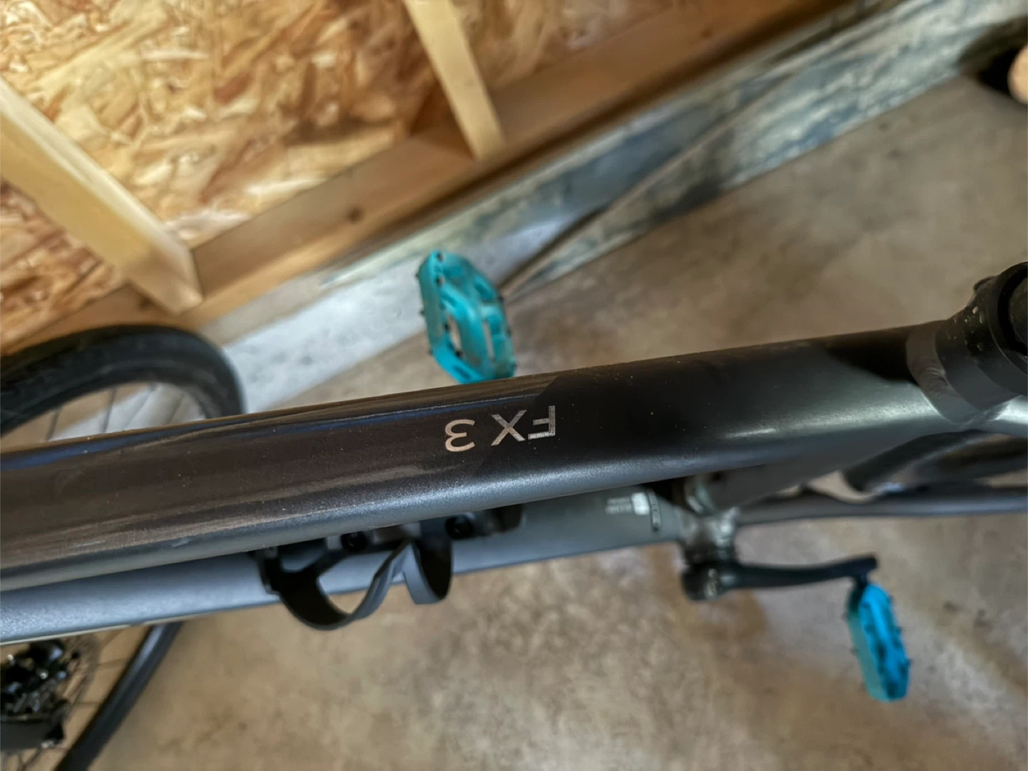 Trek FX 3 Hybrid Bike Small - photo 2