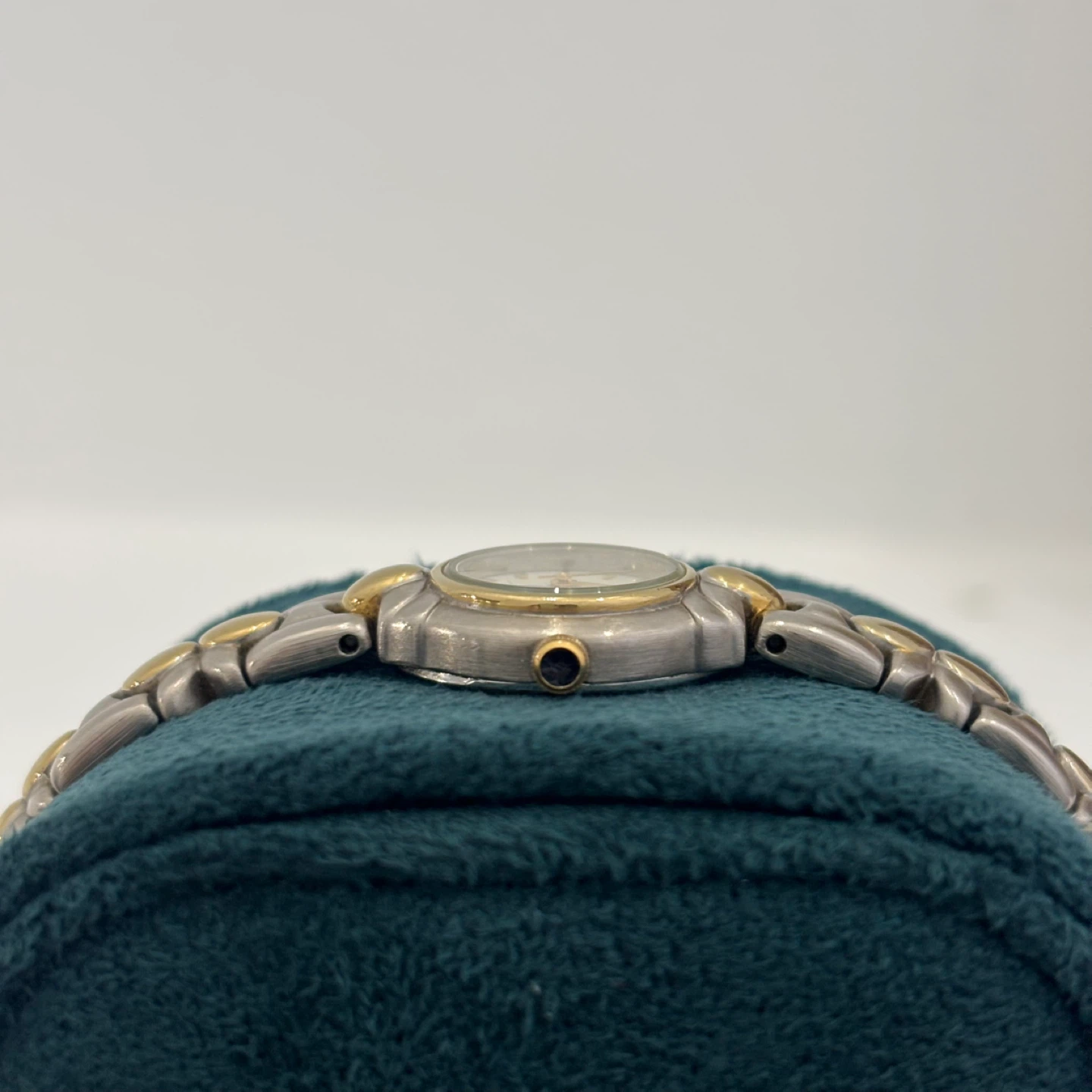 Vintage Citizen Two-Toned Watch - photo 2