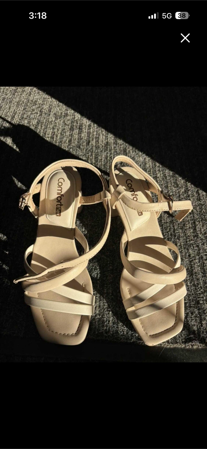 Comfortiva Women's Beige Strappy Block Heel Sandals Size 6.5