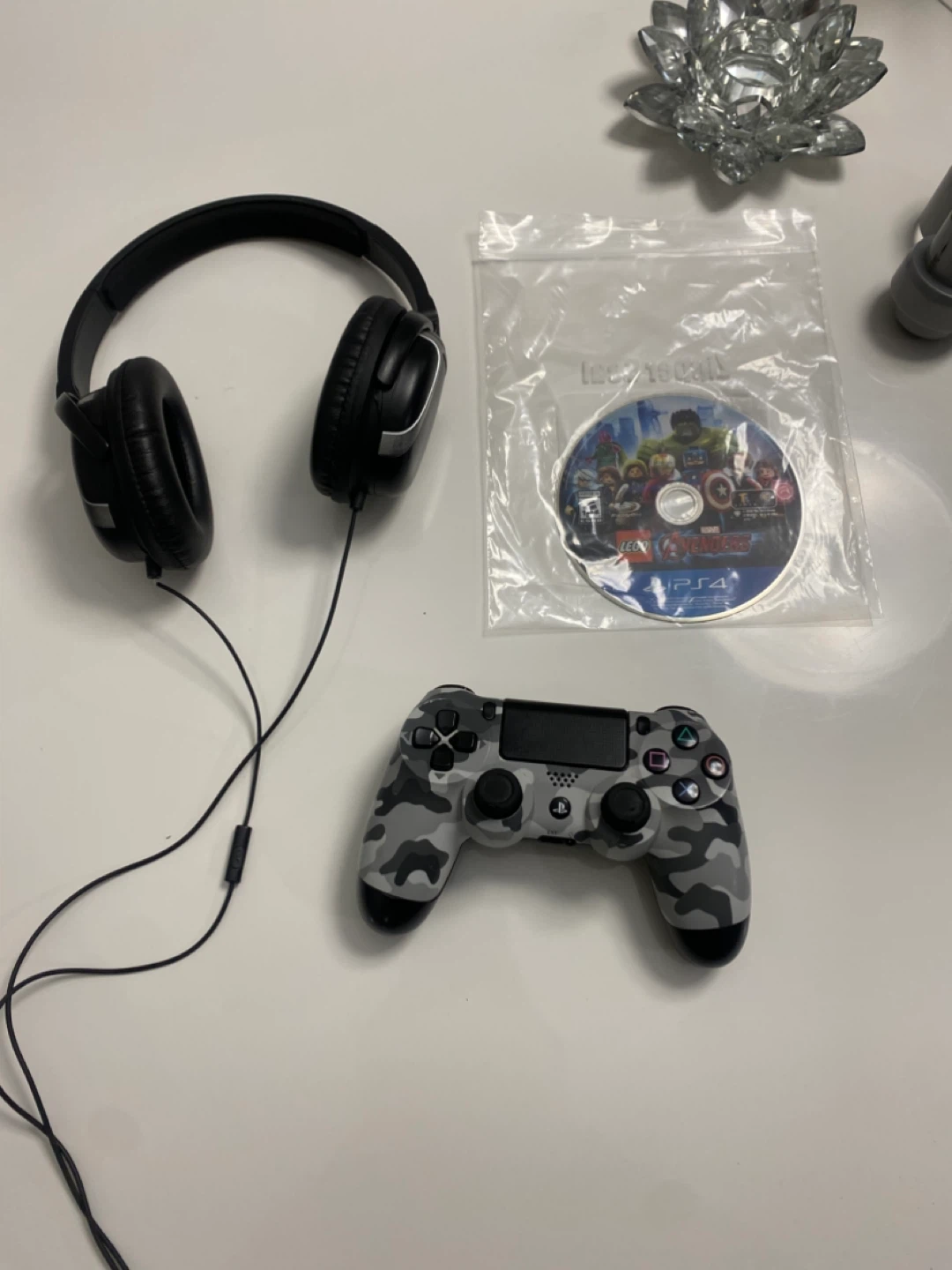 PlayStation 4 Slim Console with Controller and Game - photo 2