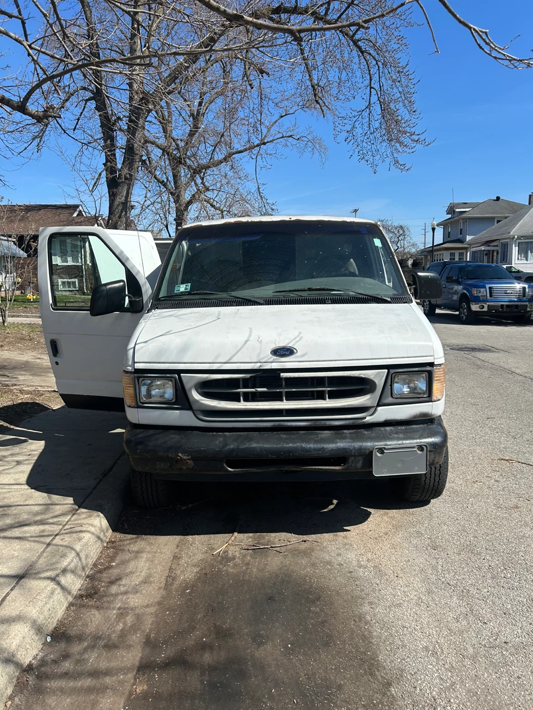 2000 ECO ford - photo 2