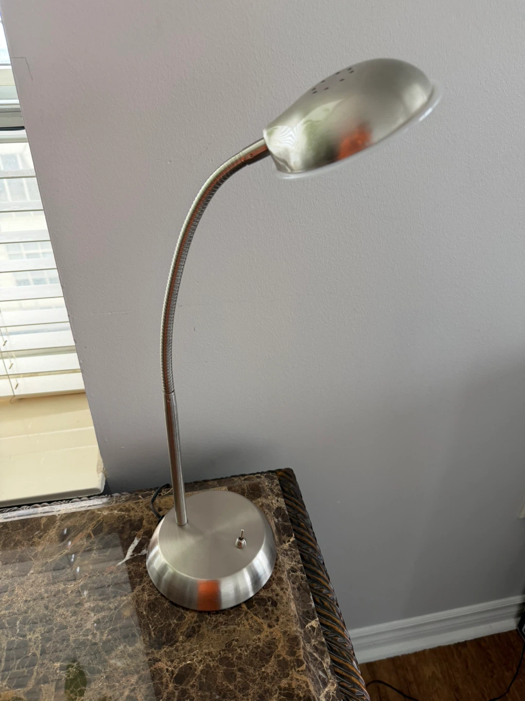 Gooseneck LED Desk Lamp