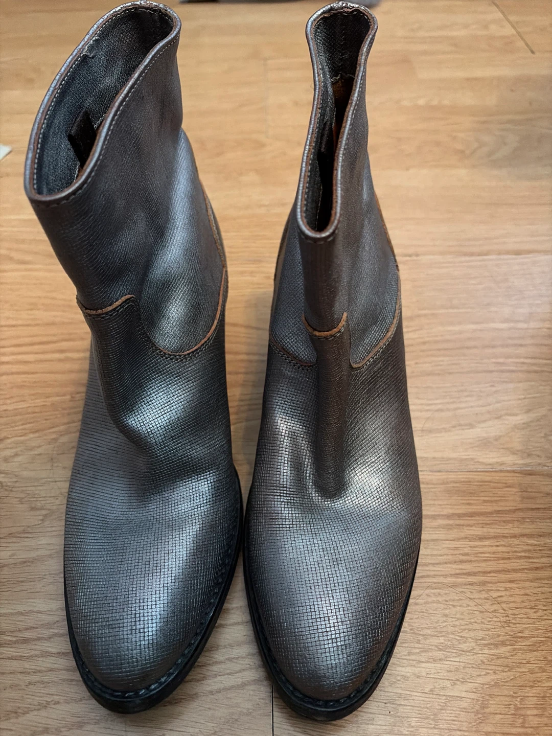 Buttero Metallic Ankle Boots