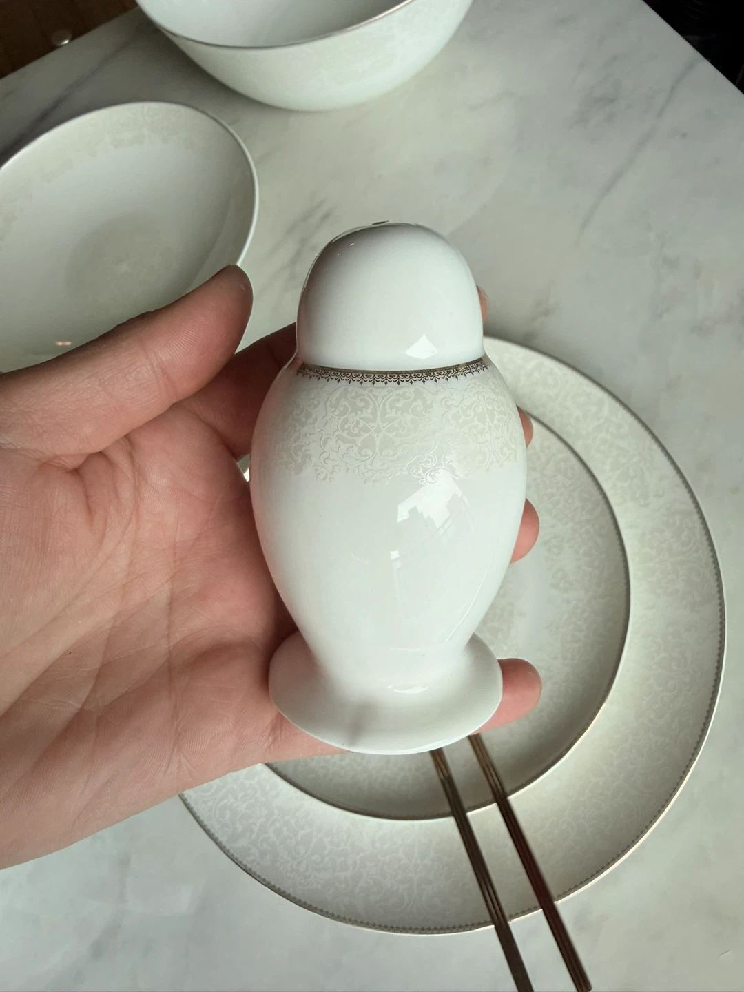 White Porcelain Tea Set with Gold Trim - photo 2