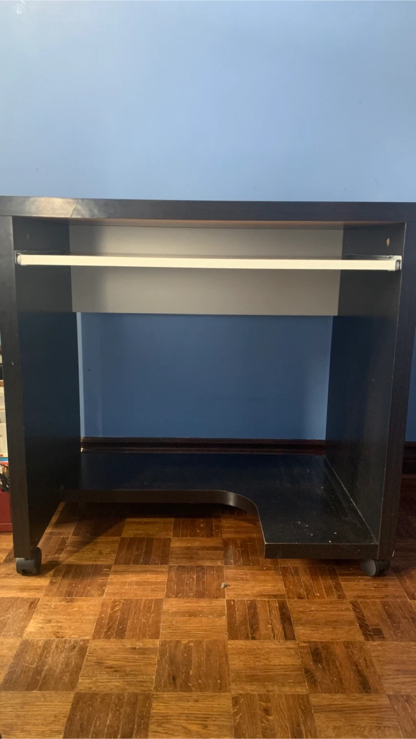 Track Form Desk with Pull-Out Keyboard Tray - photo 5