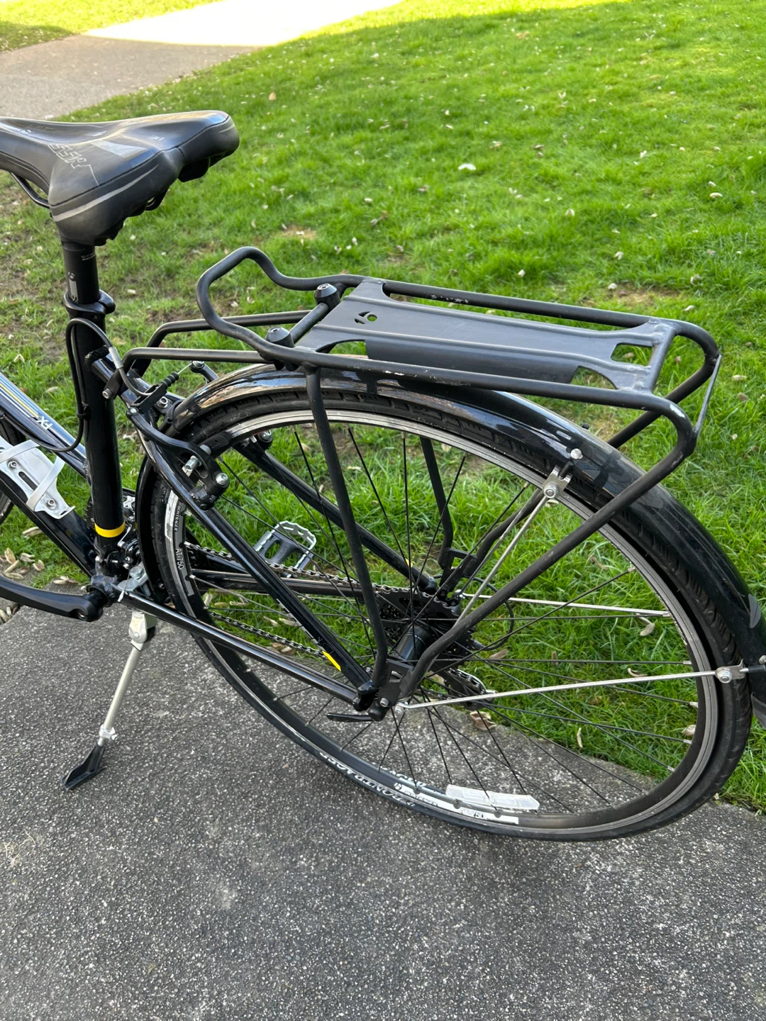 Trek Black Women's Hybrid Bike with Rack - photo 4