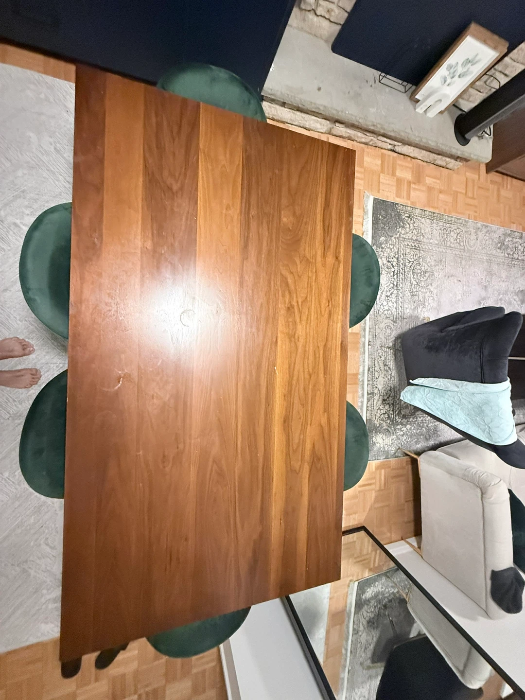 Moving out sale! Set of wooden dining table and 6 chairs ! - photo 4