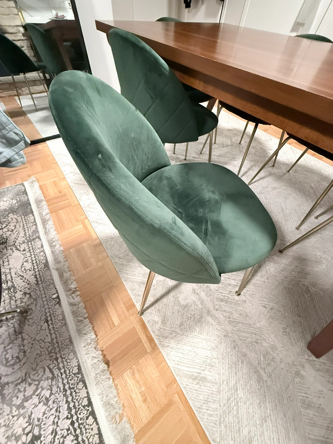 Moving out sale! Set of wooden dining table and 6 chairs ! - photo 2