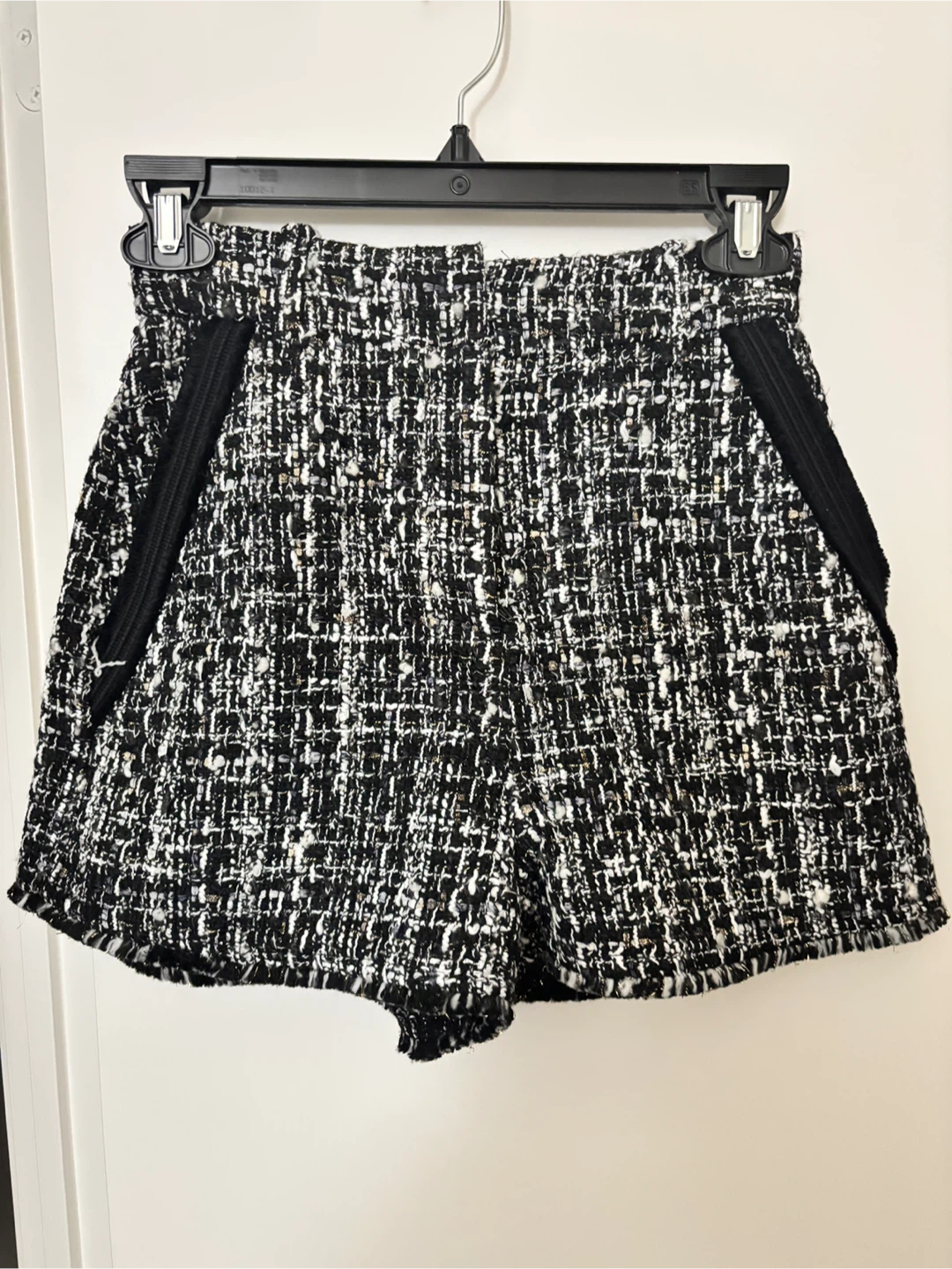 Maje Tweed Shorts Size 34 Black/White