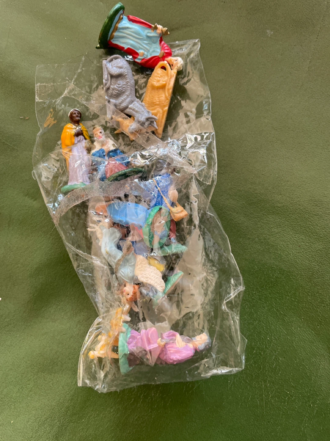 Nativity Scene Figurines Set - photo 2