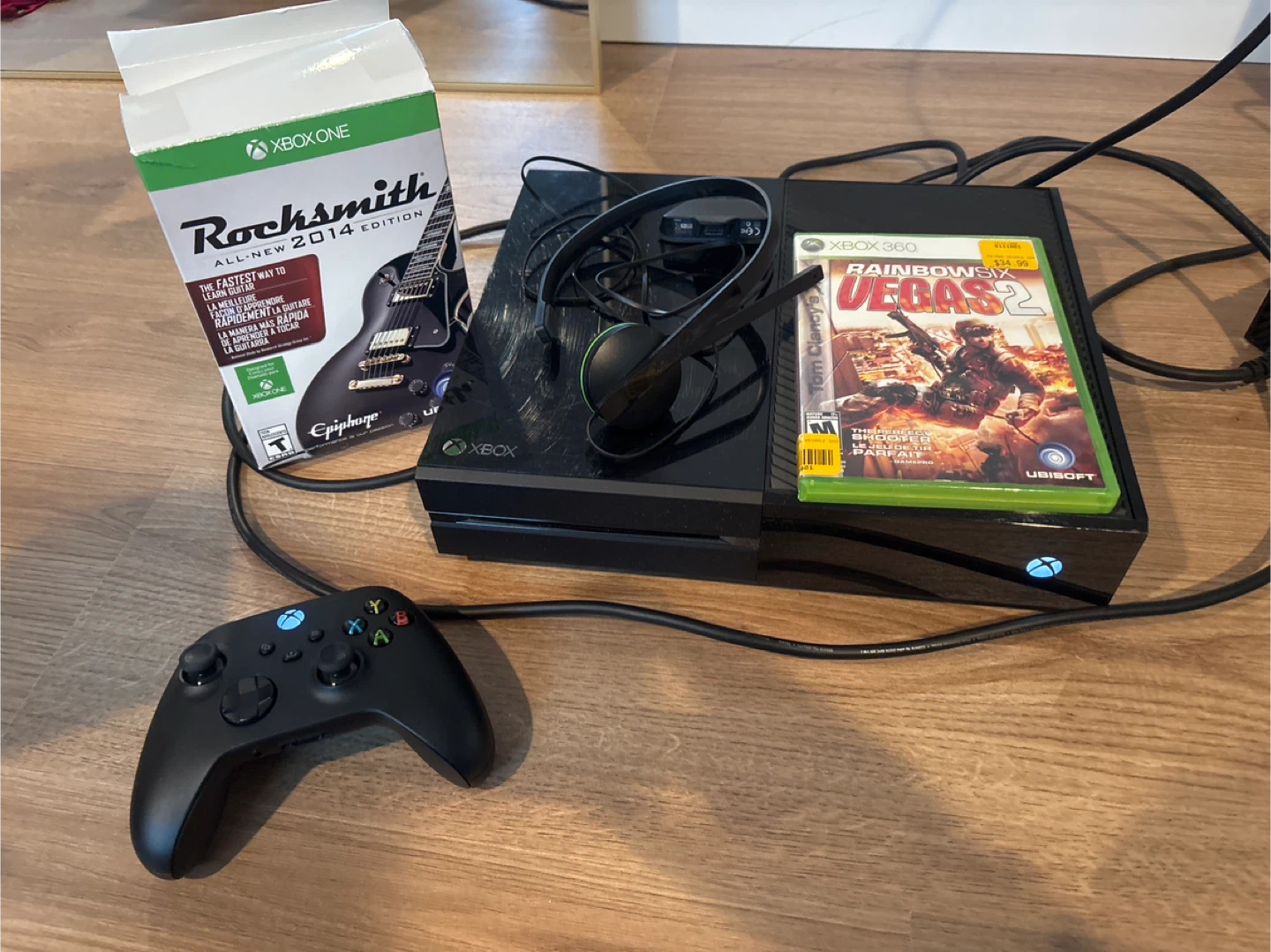 Xbox One Console with Controller and Games - photo 4