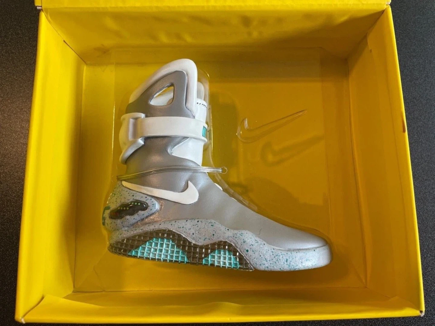 Nike Mag Back to the Future II Self-Lacing Shoes - photo 2