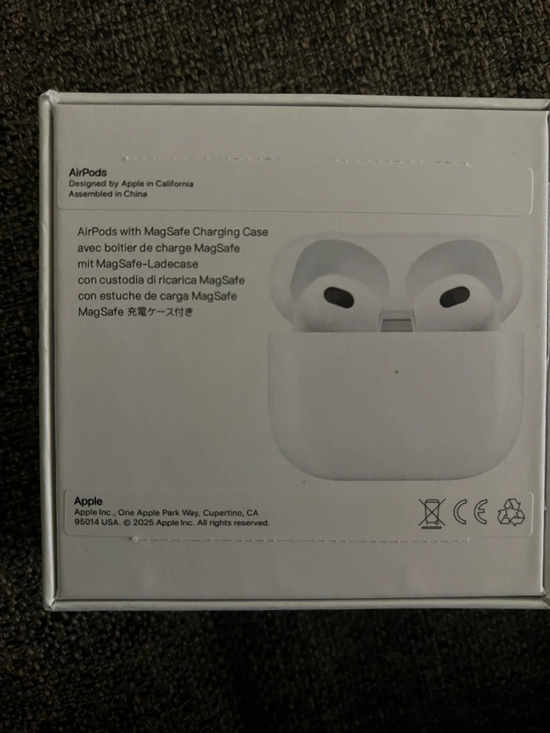 Apple AirPods (3rd Gen) with MagSafe Charging Case - photo 2