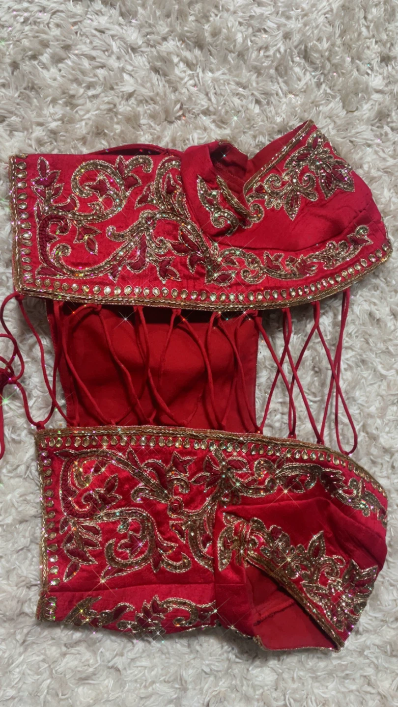 Red lengha/saree Blouse ONLY size small - photo 2