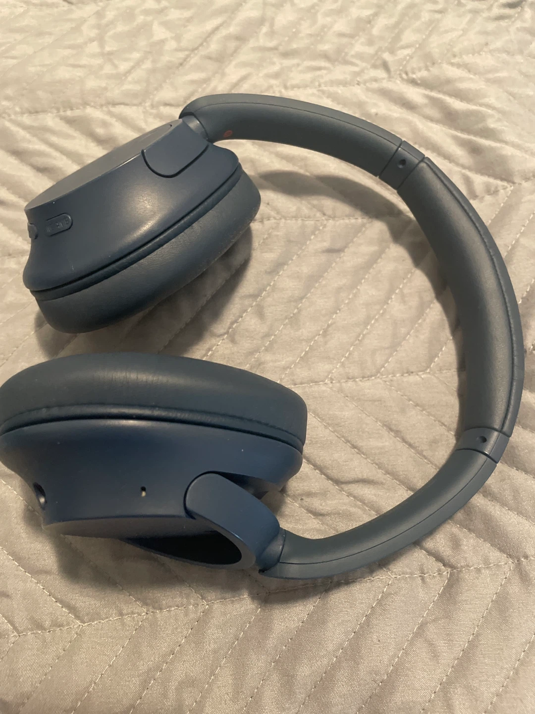 Sony WH-CH720n Wireless Noise Cancelling Headphones - photo 3