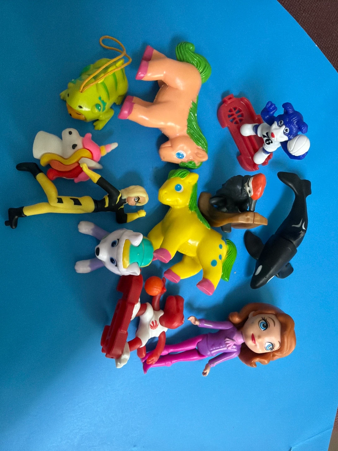 Assorted Kid's Figurines - photo 2