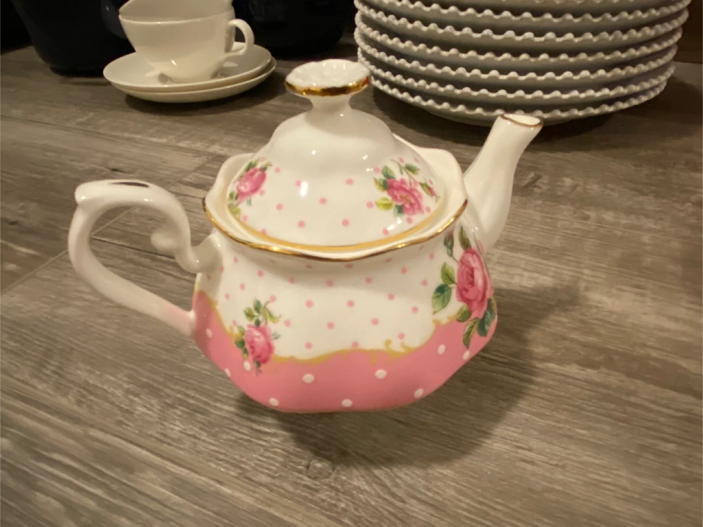 Royal Albert Cheeky Pink Teacup and Saucer Set - photo 4
