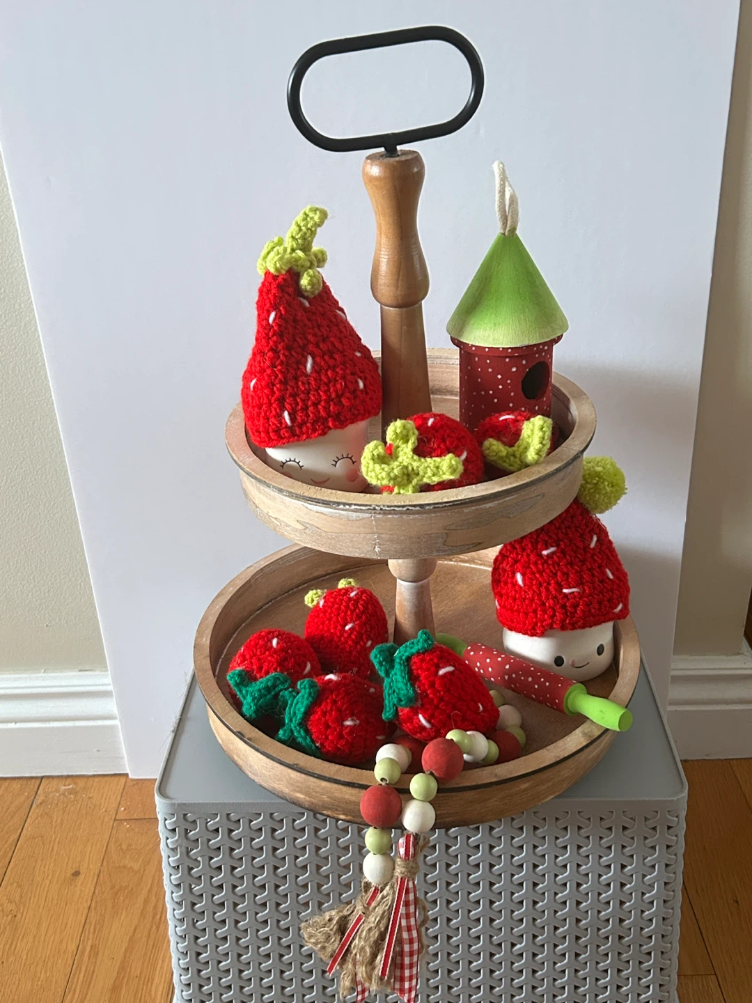 Strawberry Decor Set with Birdhouse - photo 2