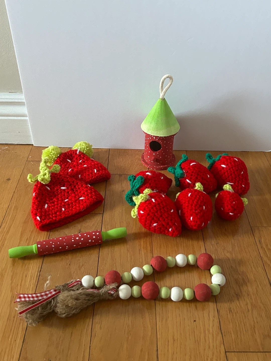Strawberry Decor Set with Birdhouse
