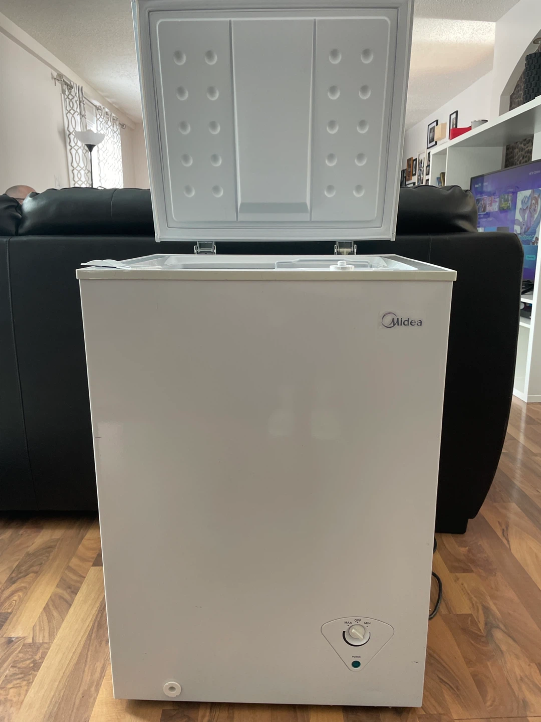 Midea Chest Freezer URBD99DW