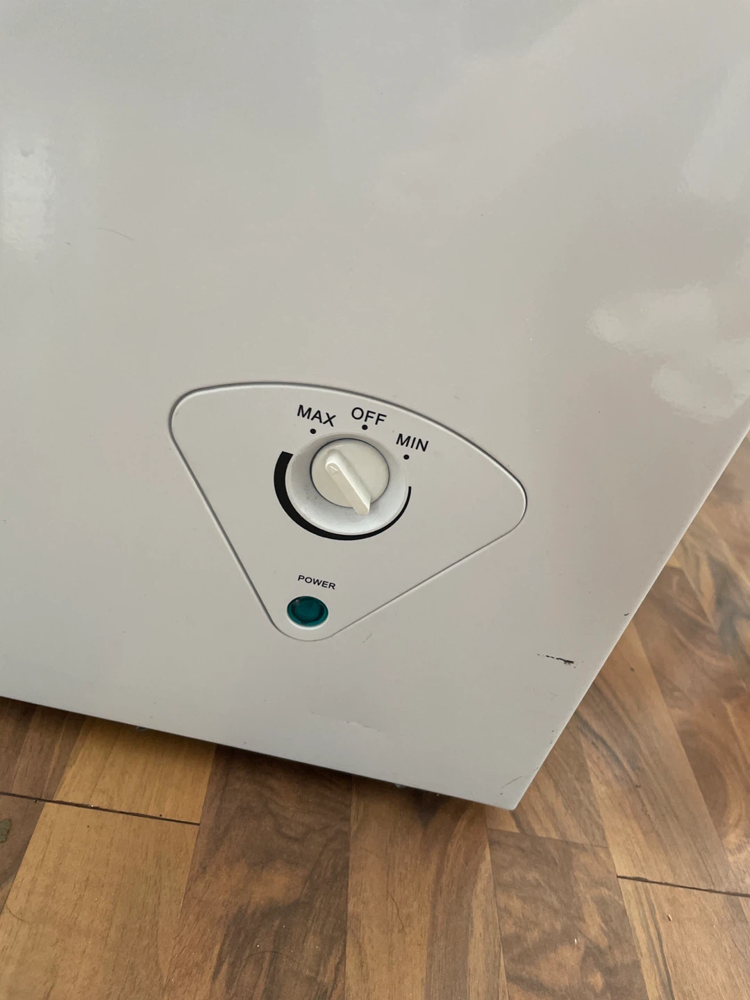 Midea Chest Freezer URBD99DW - photo 3