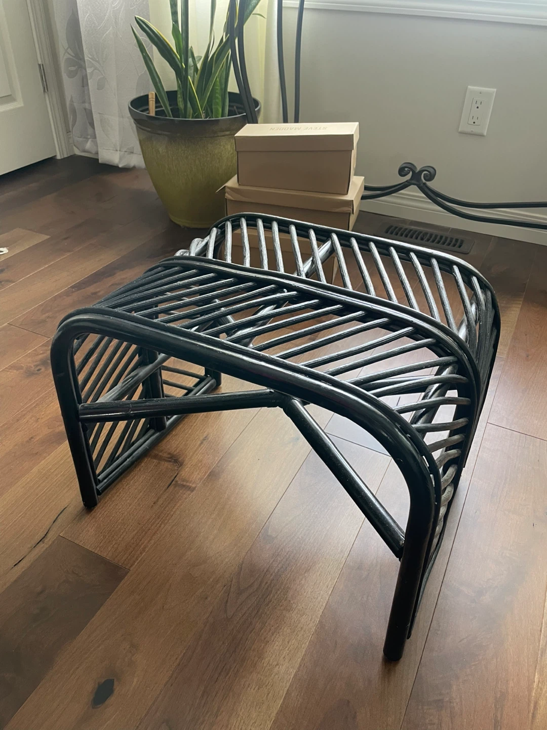 modern black rattan accent table/stool - photo 3