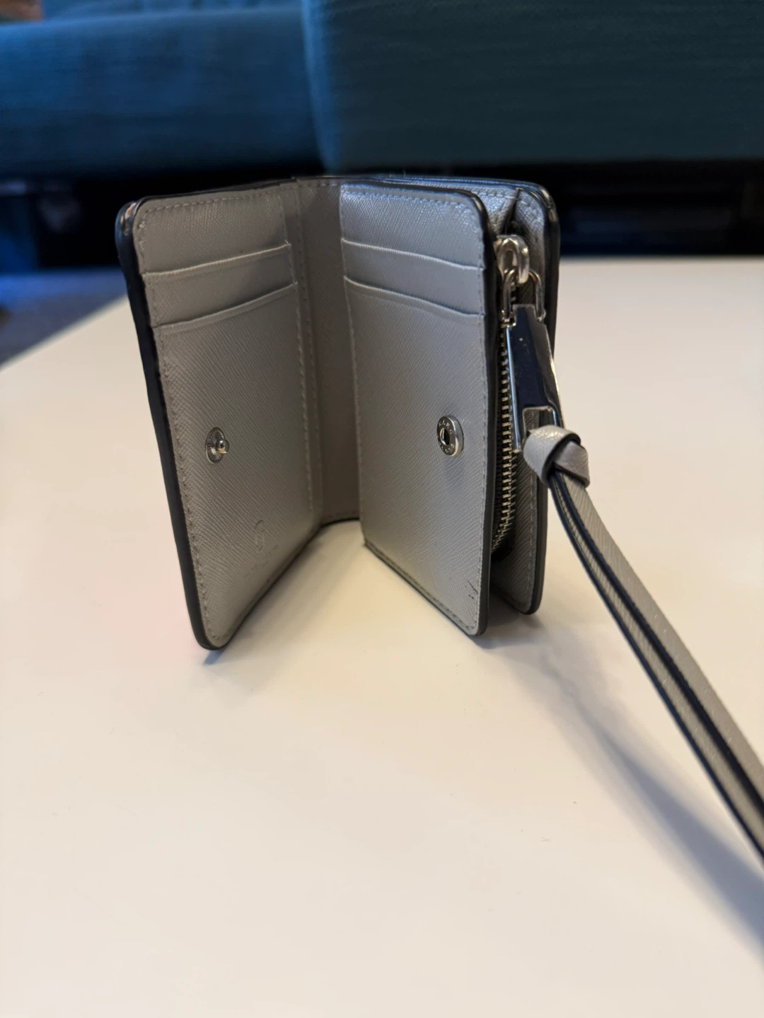 Marc Jacobs 4 pc. Accessoires Collection - photo 4
