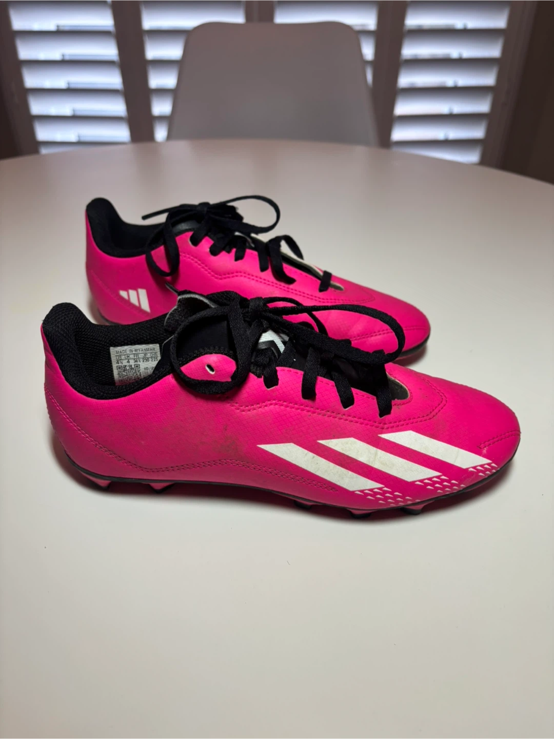 Adidas Pink Soccer Cleats Size 4 - photo 2