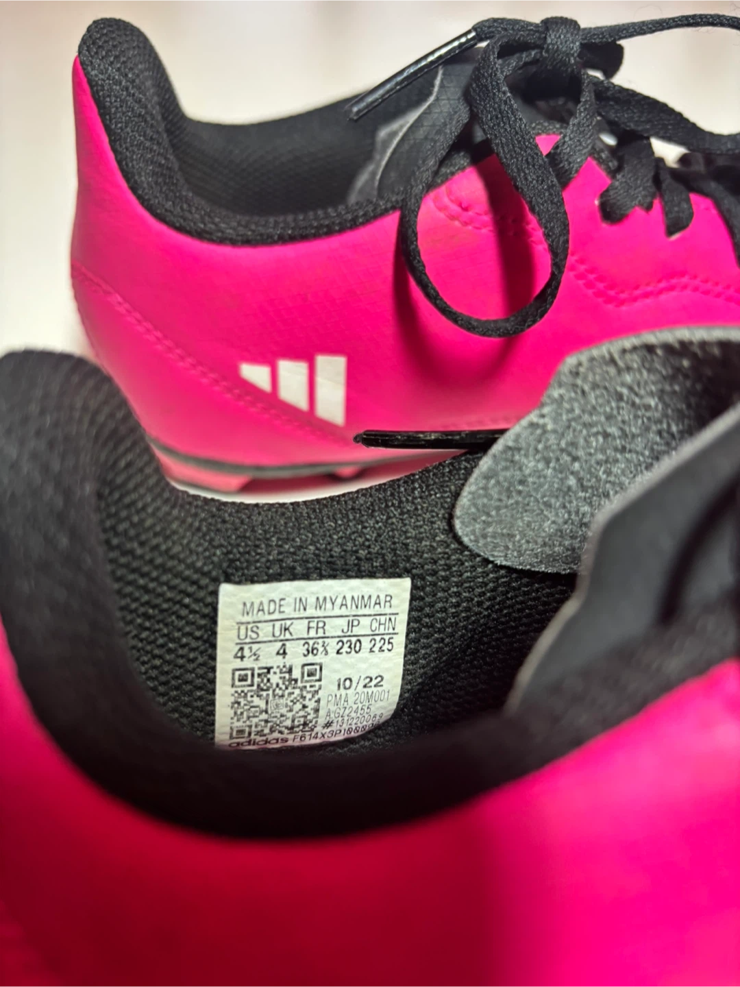 Adidas Pink Soccer Cleats Size 4 - photo 3