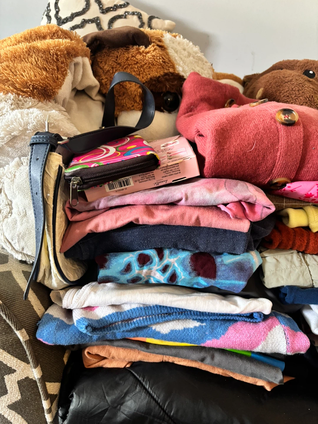 Huge Bag Of Clothes And Miscellaneous Items Various Sizes - photo 2