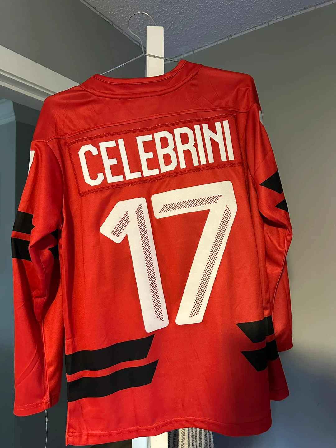 Bauer Canada Hockey Jersey Celebrini #17 Women’s Medium - photo 2