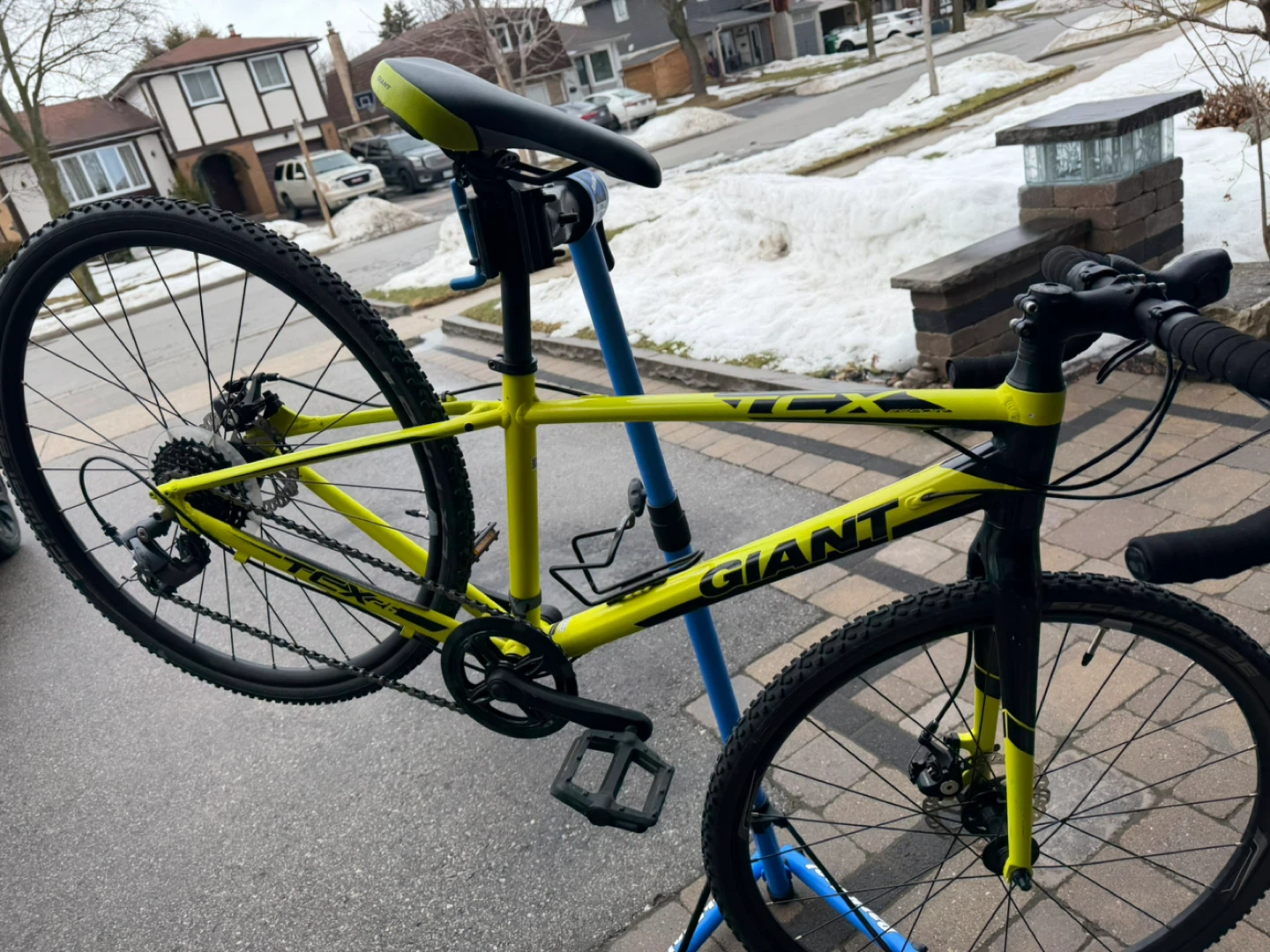 Giant TCX 26” youth gravel bike - photo 2