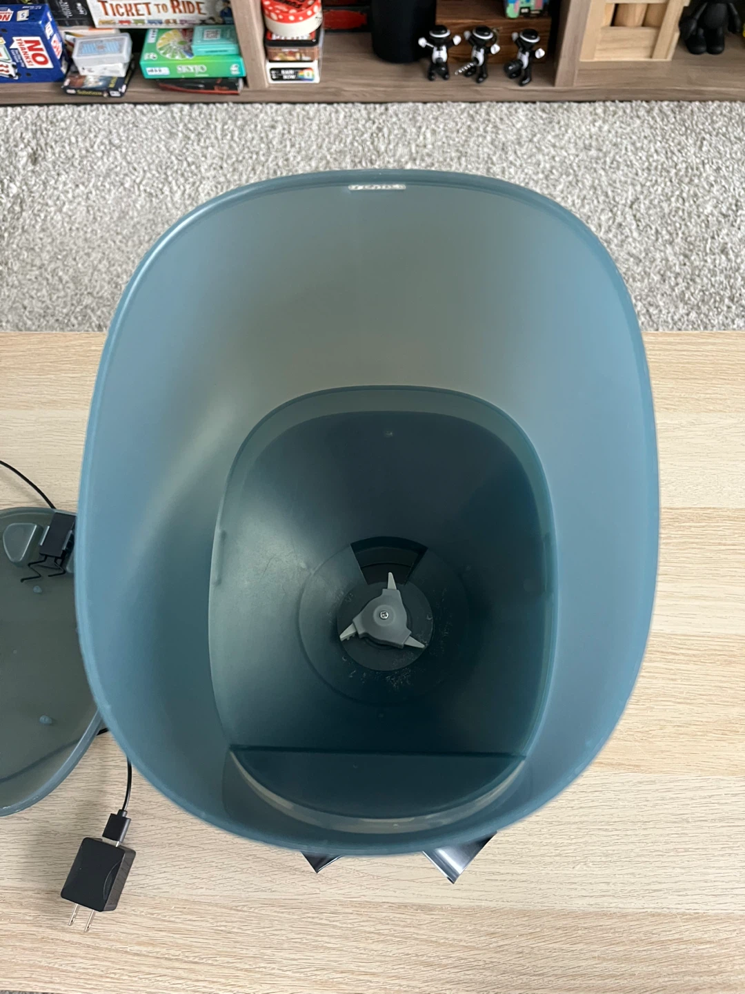 HoneyGuaridan Automatic Pet Feeder - photo 5