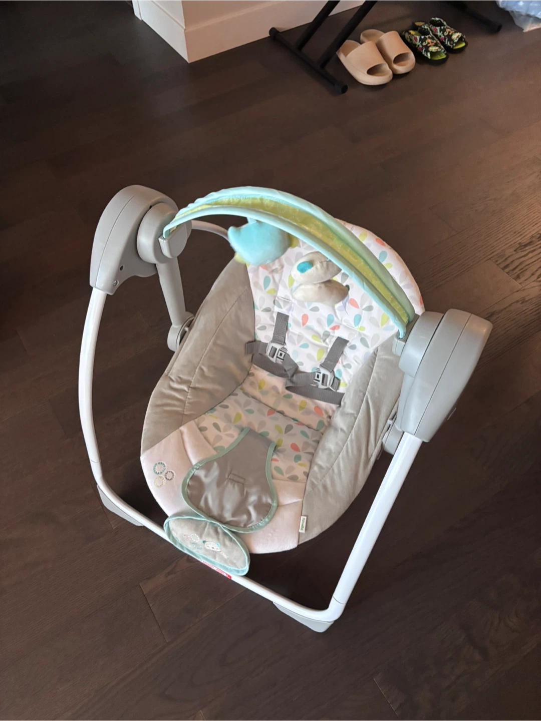 Ingenuity Comfort 2 Go Portable Swing - photo 2