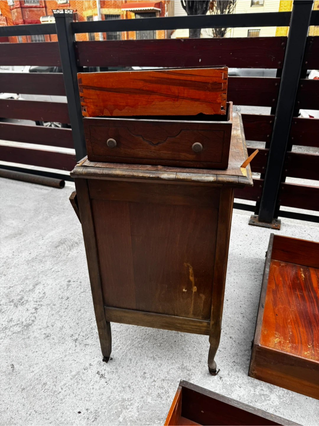 Vintage Wooden Dresser with Drawers - photo 3