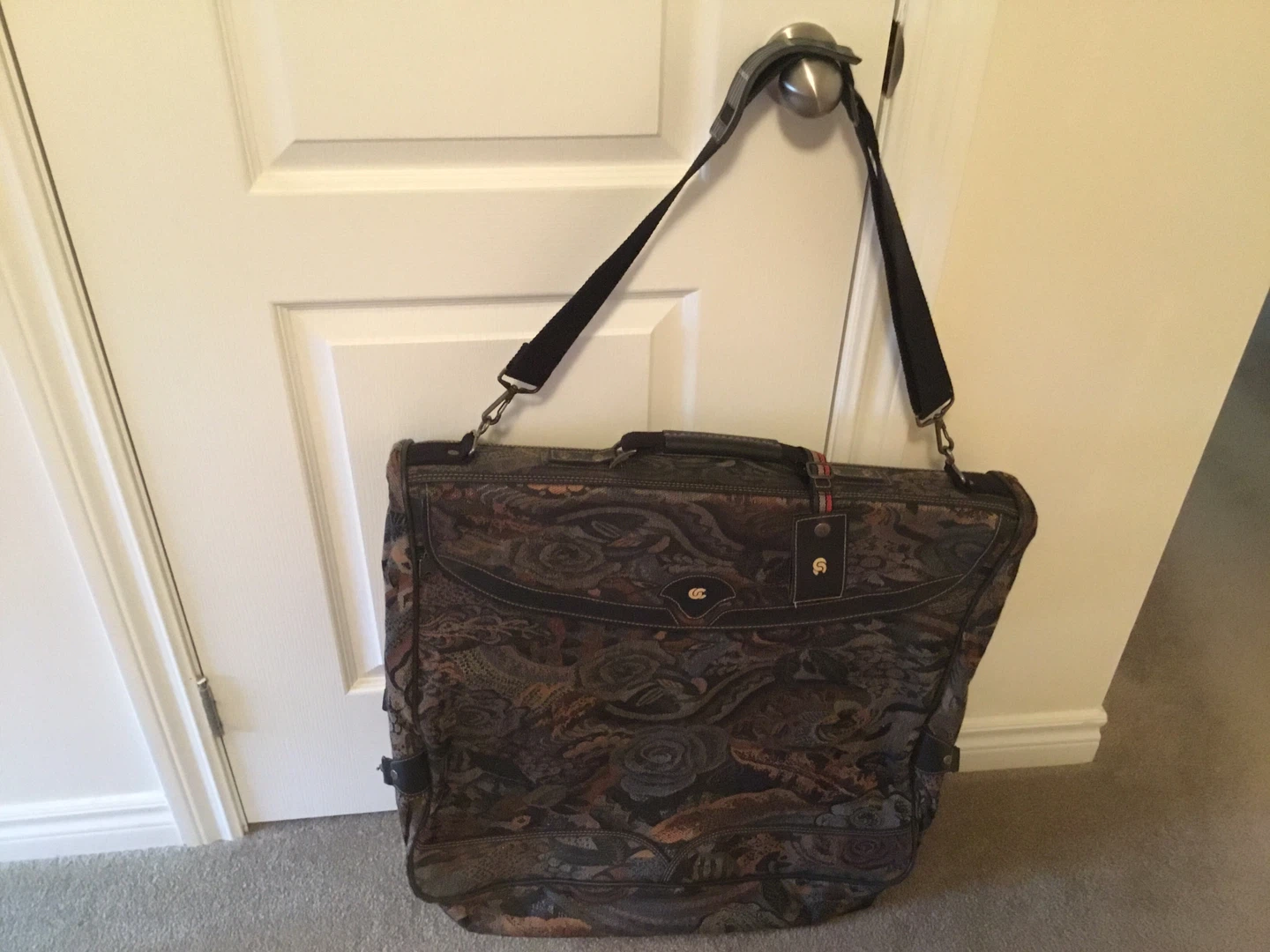 Vintage Garment Bag with Shoulder Strap - photo 2