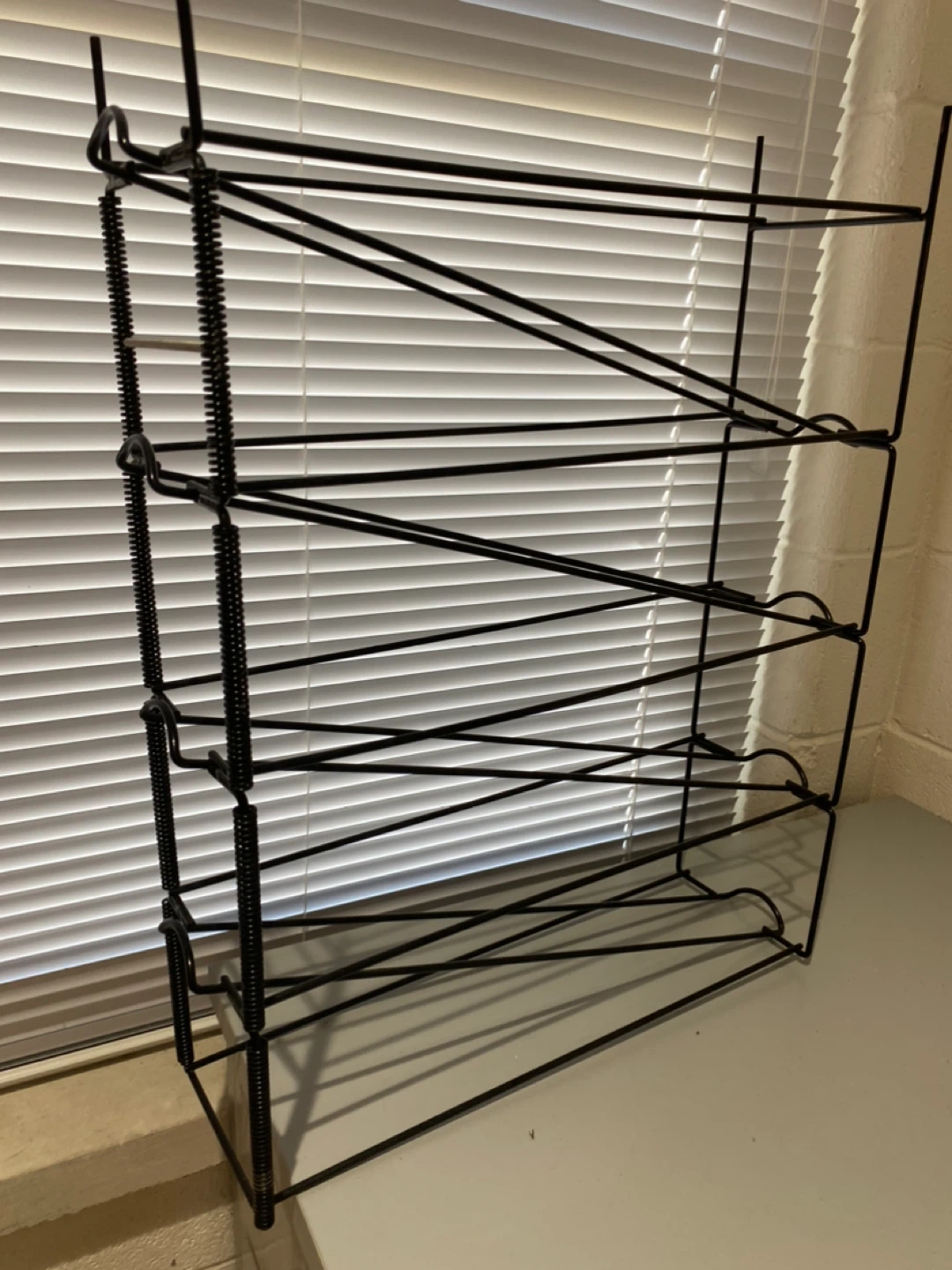 4 Tier Wire Cup Dispenser Rack