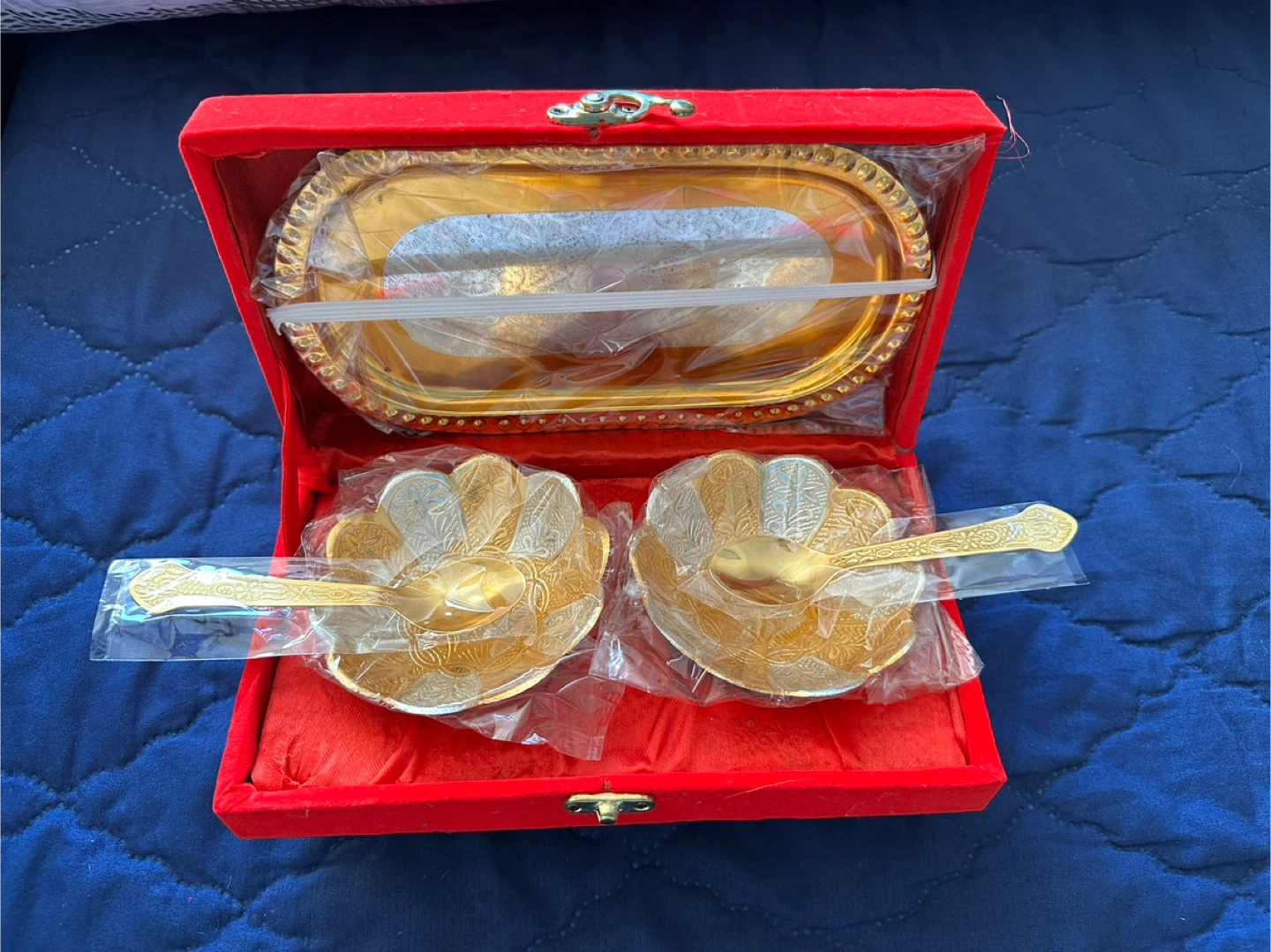 Decorative Gold Coloured Bowls with Spoons and Tray Set