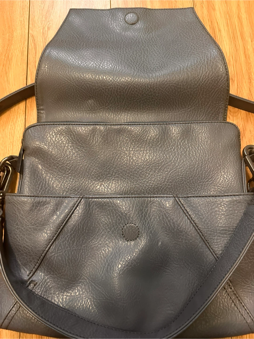 MATT & NAT Grey Faux Leather Crossbody Bag - photo 3
