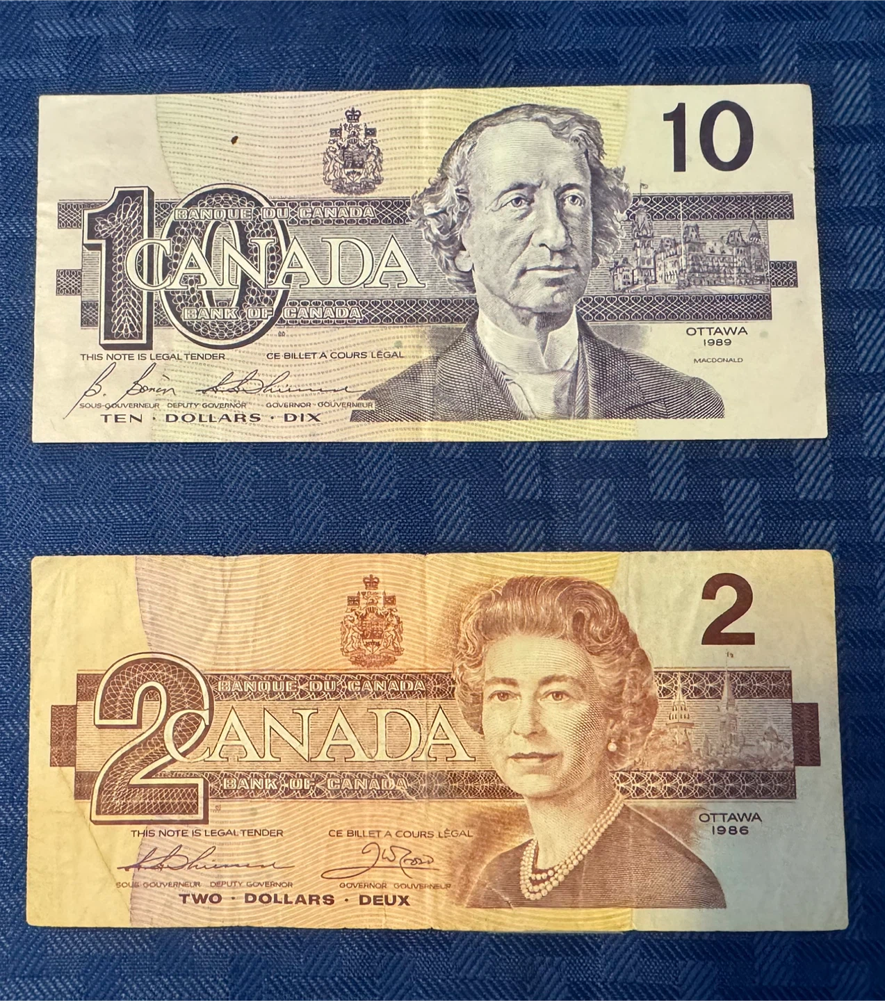 Bank of Canada Banknotes - $2, $10, $20, $100 - photo 3