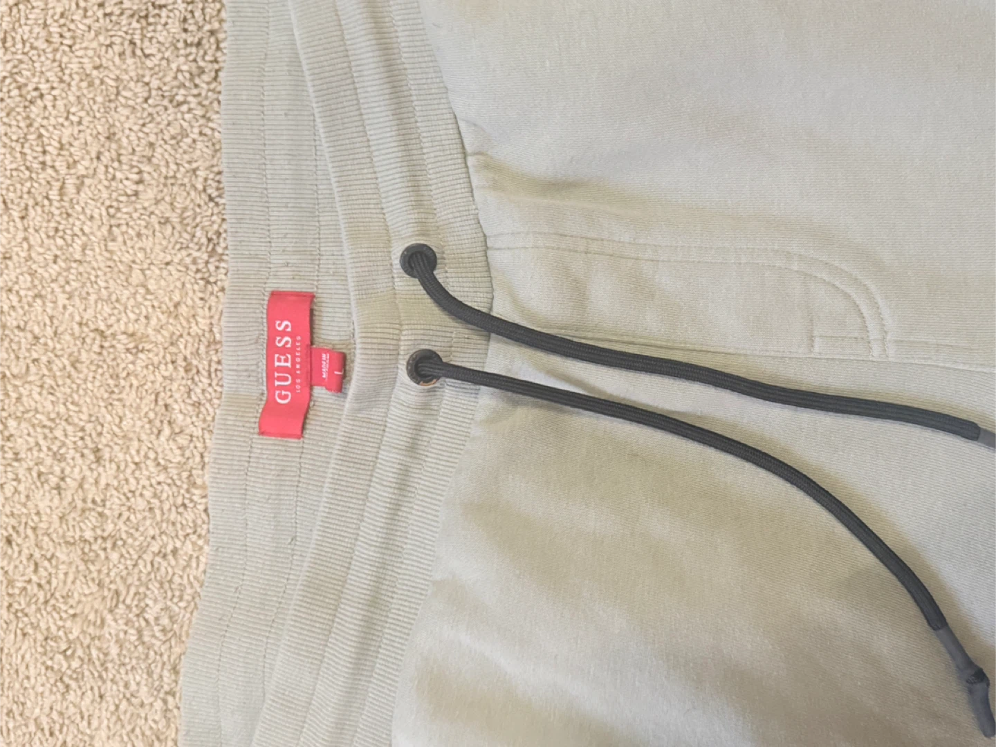 GUESS Men's Shorts Size L