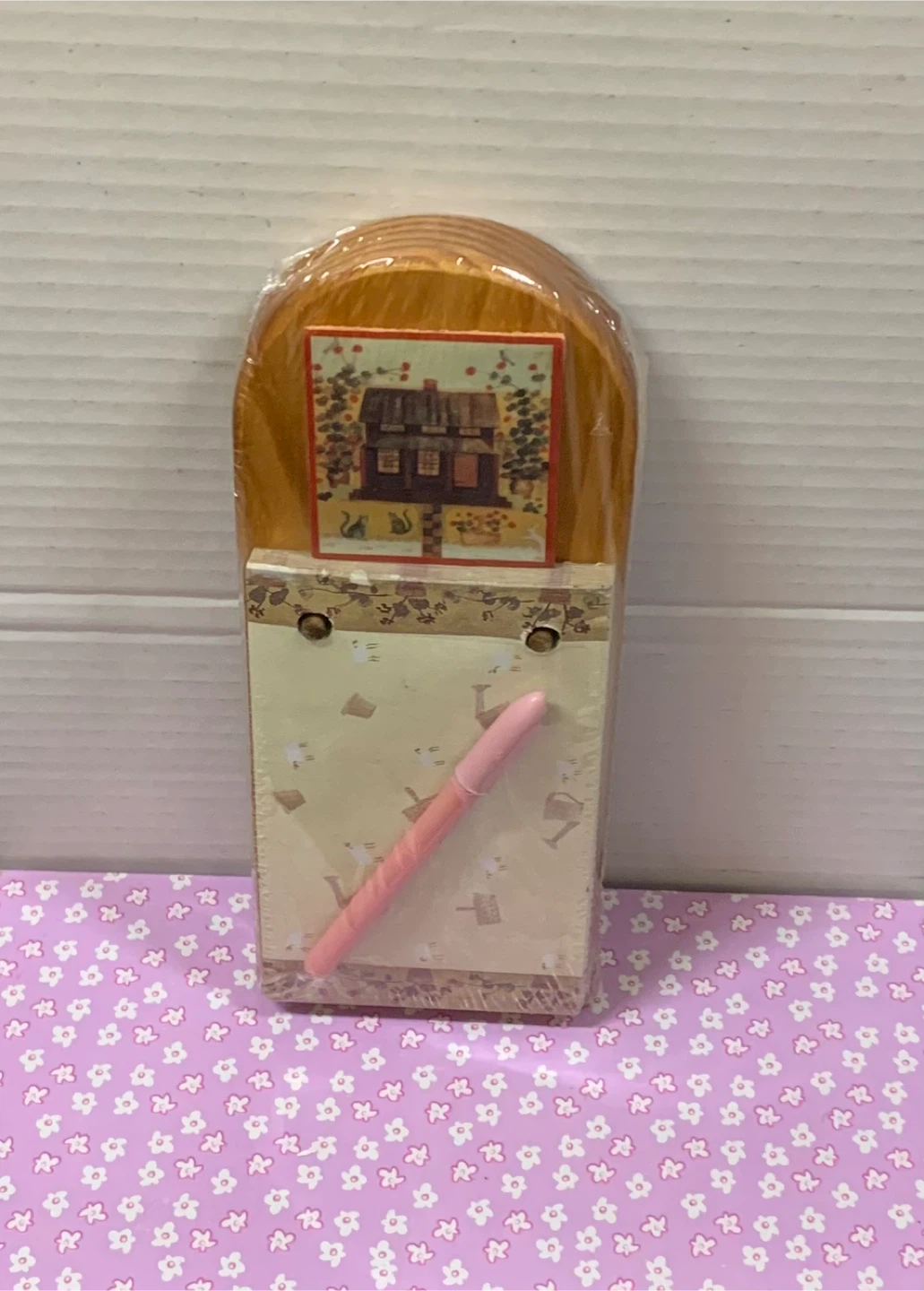 Cottage Memo Pad & Pen Set Notepad Holder Decor