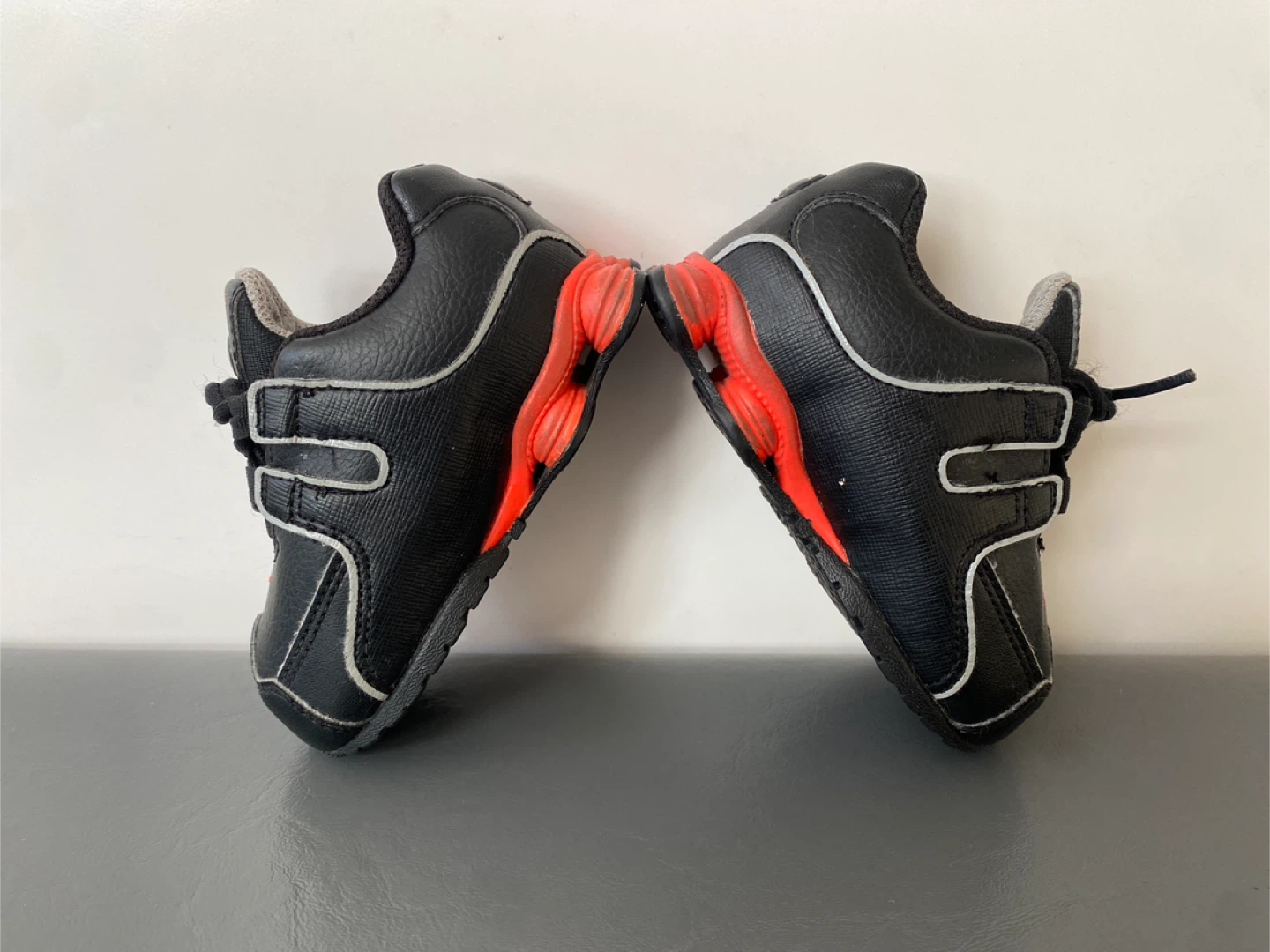 Nike Shox Toddler Shoes size 5 - photo 2